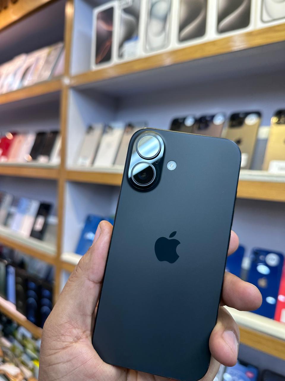 iPhone 16 Used 128GB JV